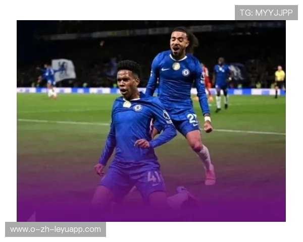 切尔西防守回追成功,限制对手补时反击得分 切尔西防守回追成功,限制对手补时反击得分